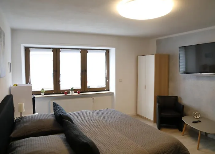 בית הארחה Am Treiser Kiosk טריס-קארדן