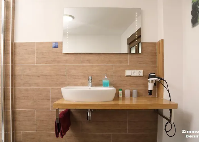 בית הארחה Am Treiser Kiosk טריס-קארדן